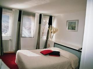 Hotel Vieille Tour Руан Екстериор снимка
