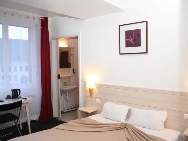 Hotel Vieille Tour Руан Екстериор снимка